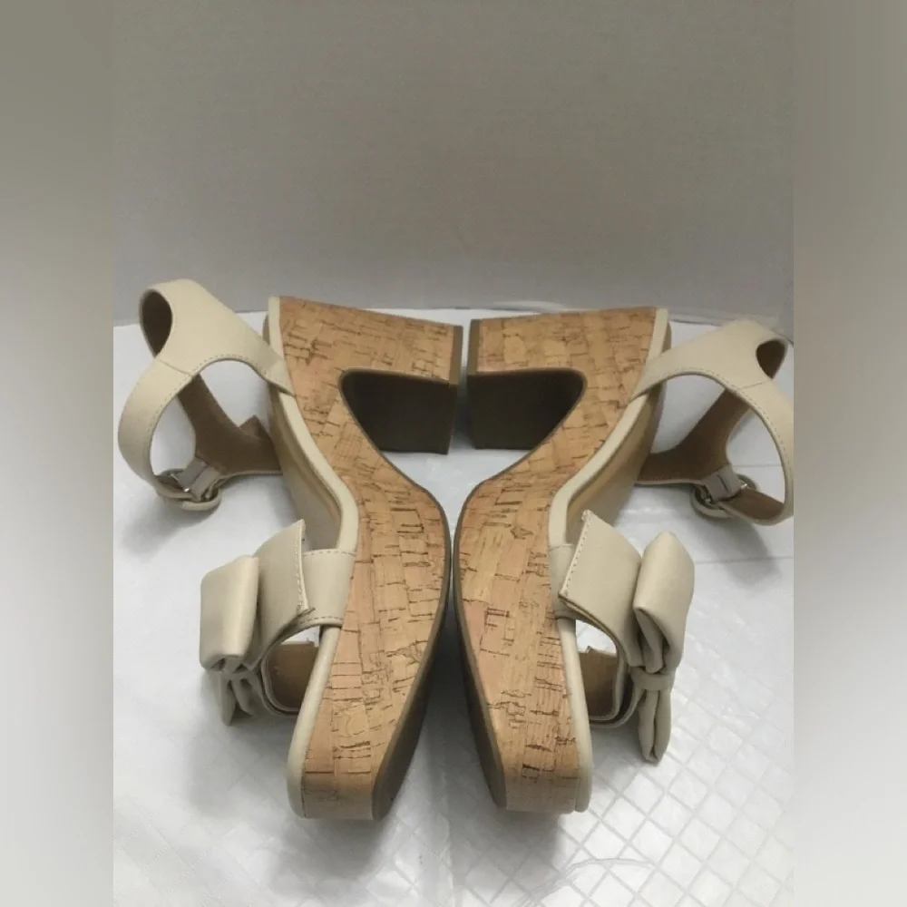 LC Lauren Conrad stylish platform